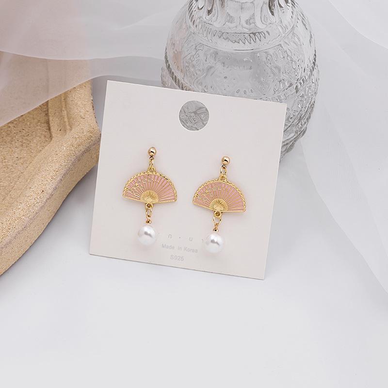 Vintage Japanese & Korean Tassel Pearl Clip-on Earrings with Floral Fan Design