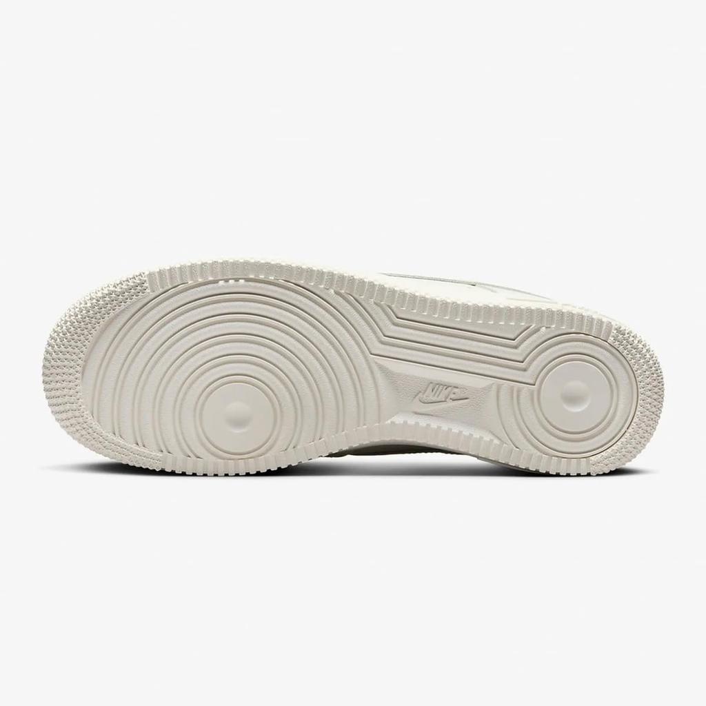 Air Force 1 ESS TRK3 AIR FORCE 1 ESS TRK3 Japan [Nike] '07 '07 Sail/Sail/Black HF1058-133 25.0cm