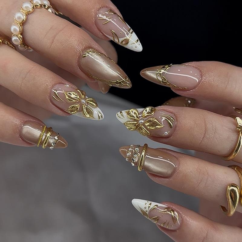 3D three-dimensional gilt flower almond nail wearing armor foreign trade gentle wind fake nails 30 pieces white nail art direct supply