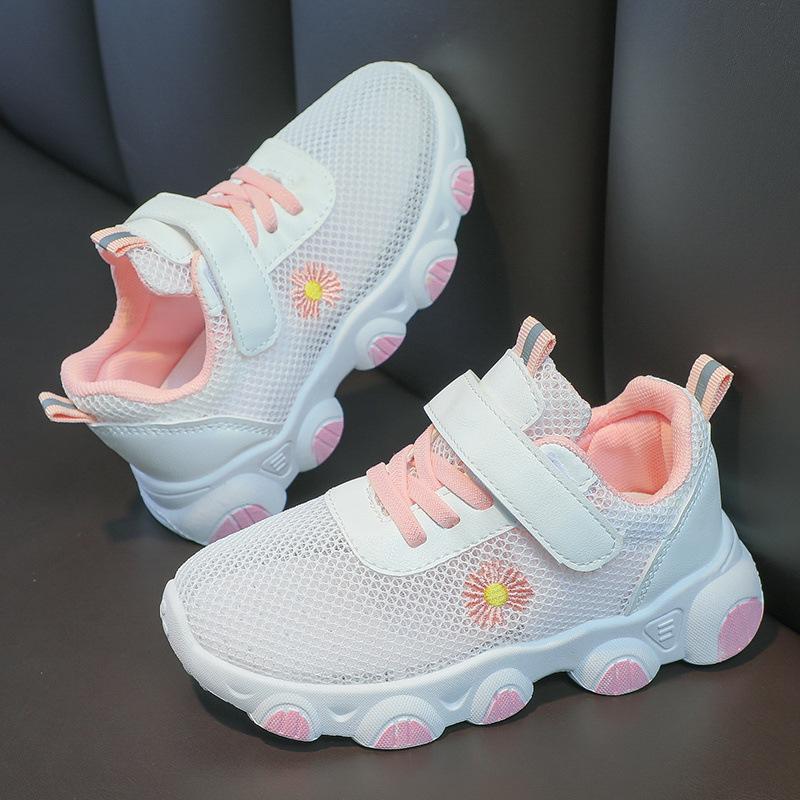 Xiao Zouju breathable girls mesh shoes solid soles 27-37 student shoes spring and autumn