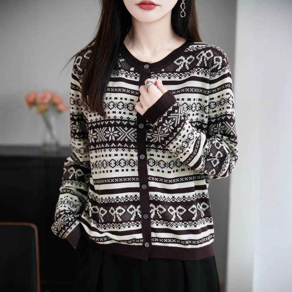 Gestrickte Strickjacke, Lässige Bluse mit Retro-Kleeblattmuster, Frühjahrs-Herbst-Mantel, Künstlerischer Damenpullover