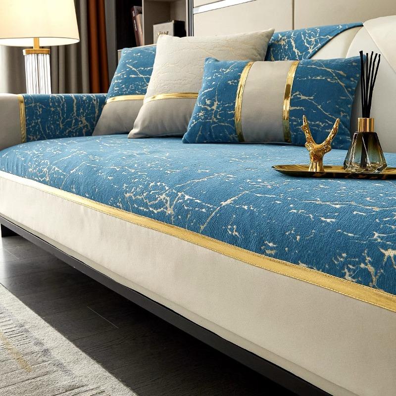Four Seasons Universal-Sofabezug aus Chenille, Sofapolster, goldene Linie, gestreifte Sofamatte für Wohnzimmer, rutschfestes L-förmiges Couchkissen
