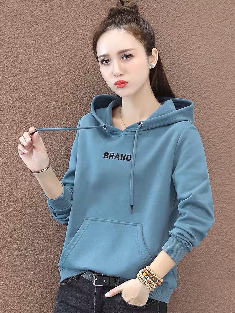 Women's Red Hooded Sweatshirt with Embroidered Letters - Korean Style Casual Petite Short Top for Spring and Autumn