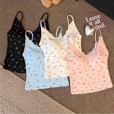 Pure Desire Floral Lace Camisole with Chest Pads - Slimming and Stylish Bandeau Top
