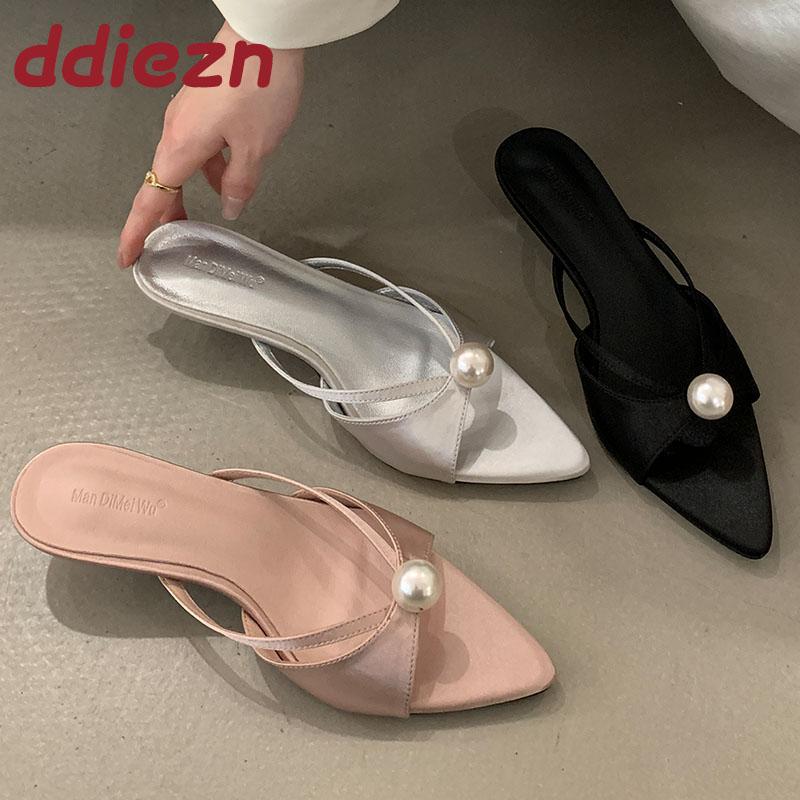 Mode Mode Spitzschuh Damen Niedriger Absatz Pantoletten Sandalen Schuhe Luxus Damen Pantoletten Schuhe Fußbekleidung Schnurperle Damen Absatz Pantoletten Schuhe