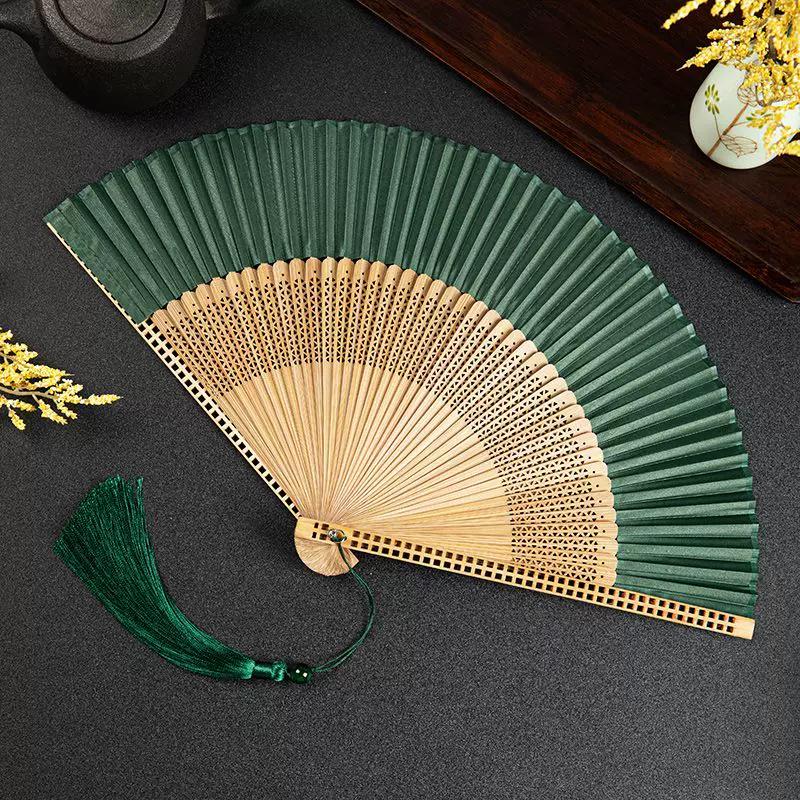 Folding Fan with Narrow Edges In Ancient Style, New Chinese Style Portable Summer Hollow-Out Fan for Women, Suitable for Hanfu and Dance