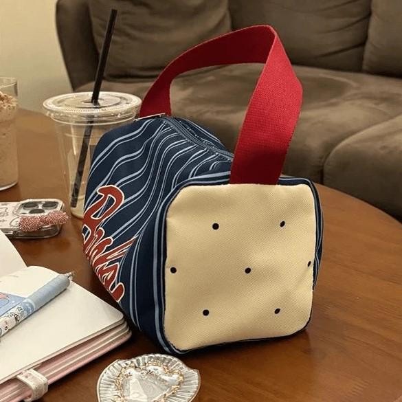 American Retro 3D Fashion Hand-Carried Storage Bag – Portable Design