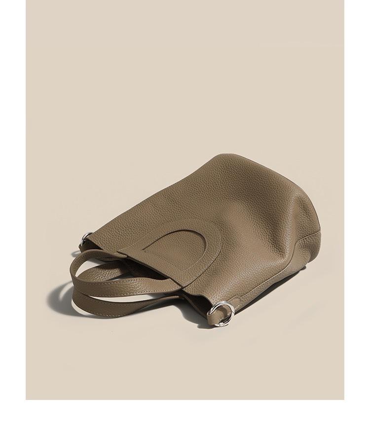 2023 Genuine Leather Pig Nose Bucket Bag - Handheld, Shoulder, Messenger, Large Capacity