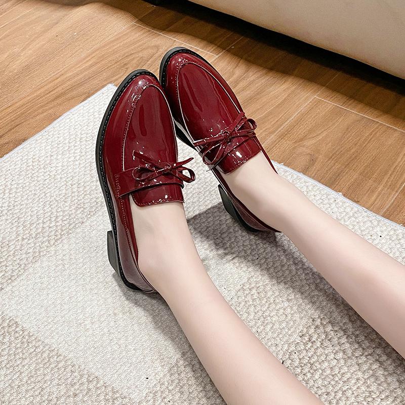 2025 Womens Shoes Patent Leather Women Loafers British Tassel Casual Female Flat Shoes Bowknot Comfortable Small  Shoes