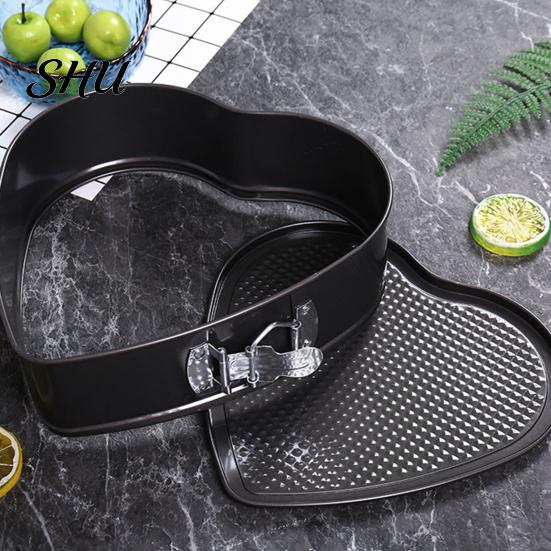 Non-Stick Baking Pan Heart Shaped Springform Food Grade BPA Free Heat-Resistant Reusable Microwave Safe Cheesecake Refrigerator Mold