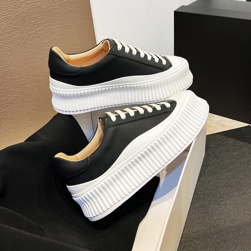 Women's Genuine Leather Thick-Soled White Shoes, Spring 2026 New Arrival, Versatile Platform Sneakers That Slim the Feet.