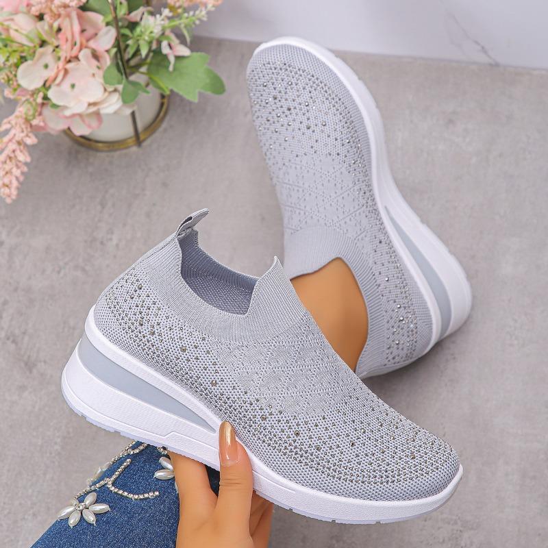 New large size spring and autumn new fashion casual rhinestone flying weaving women's sports style casual women's single shoes