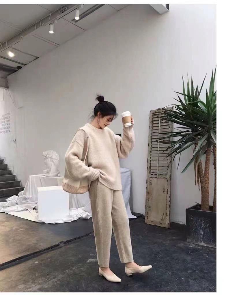Women's European-Style Loose Wool Sweater, Round Neck, Thick Cashmere Knit, Heavy Solid Color, Three-Strand Base Layer.