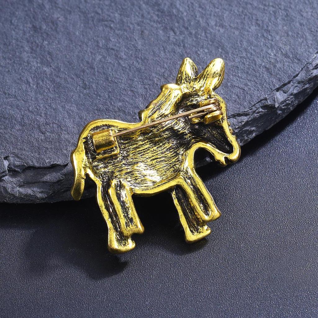 "Vintage Donkey Rhinestone Brooch: Creative Animal Pin Jewelry Accessory"