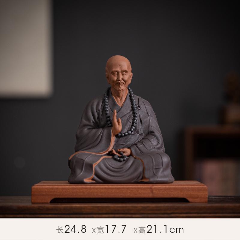 Ceramiczne przedmioty dekoracyjne w stylu zen autorstwa Mistrza Hongyi, posąg postaci historycznej Li Shutong oraz przedmioty dekoracyjne do ent