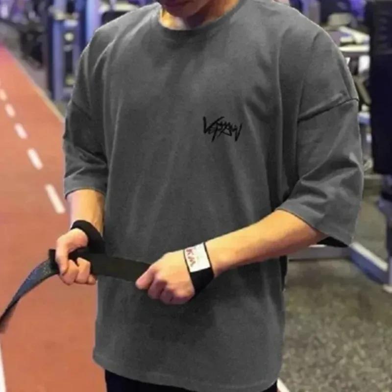 

2026 Roundneck Sports Tshirt Oversized Cotton Summer Tshirt Training Running Shirt Mens Streetwear Mens Halfsleeved Shirts 4XL