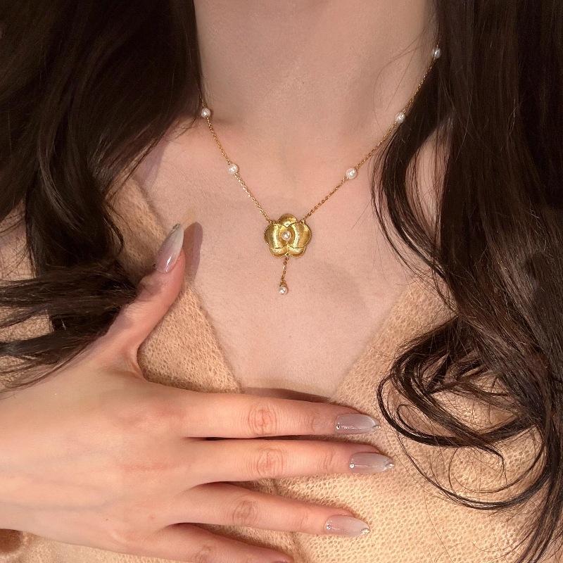 Classic Retro Fashion Brushed Butterfly Orchid Pearl Necklace Tassel Luxury Exquisite Clavicle Chain Wedding Jewelry Gifts