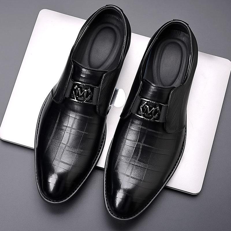 Leather shoes men's business leather 2025 new British men's embossed casual foot cover single shoes versatile groom formal men
