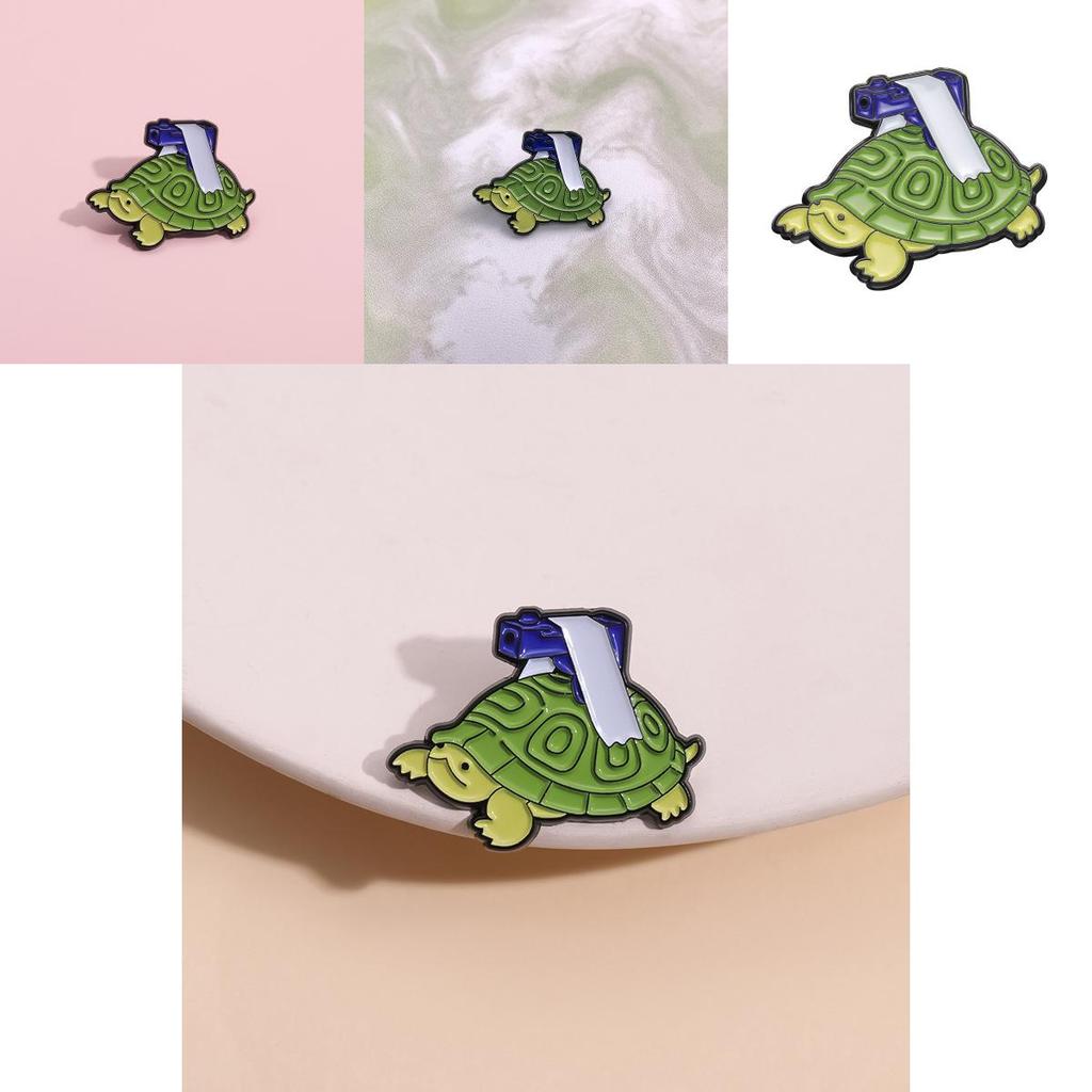 Creative Green Animalthemed Turtle Brooch With Gun Design Unique Alloy Pin For Accessories Fashion