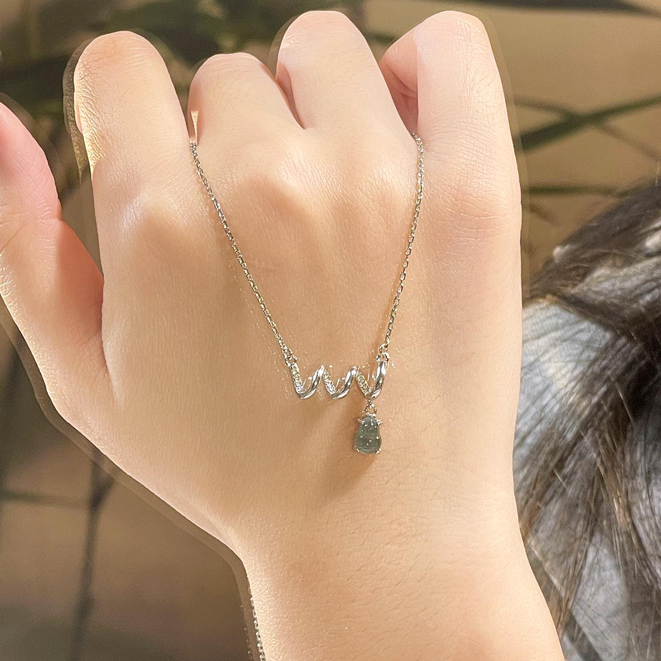 New light luxury niche design high-end gourd sterling silver S925 necklace women s silver inlaid with natural blue water jadeite daily jewelry gift 925 silver