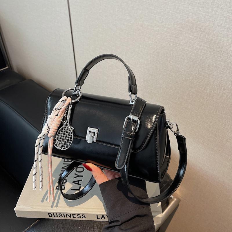 Bag lady 2025 new trendy high-end fashion retro versatile messenger bag spring and summer small bag portable small square bag