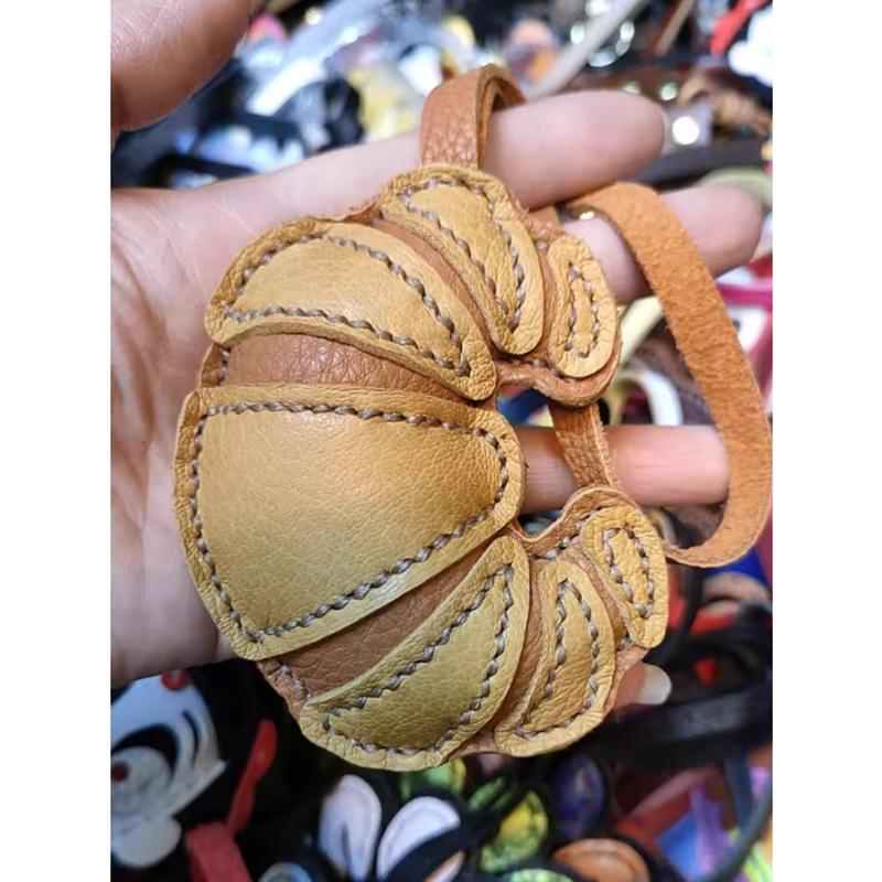 Trendy PU Leather Rocking Lucky Cat Keychain Cartoon Pony Animal Pendant Key Ring Charm Women Bag Decoration Accessories