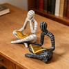 Abstracte Leesman Figuur met Gouden Boek Man Hars Beeld Sculptuur Huis Kantoor Bureau Decoratie Ornament Boekenliefhebbers Cadeau