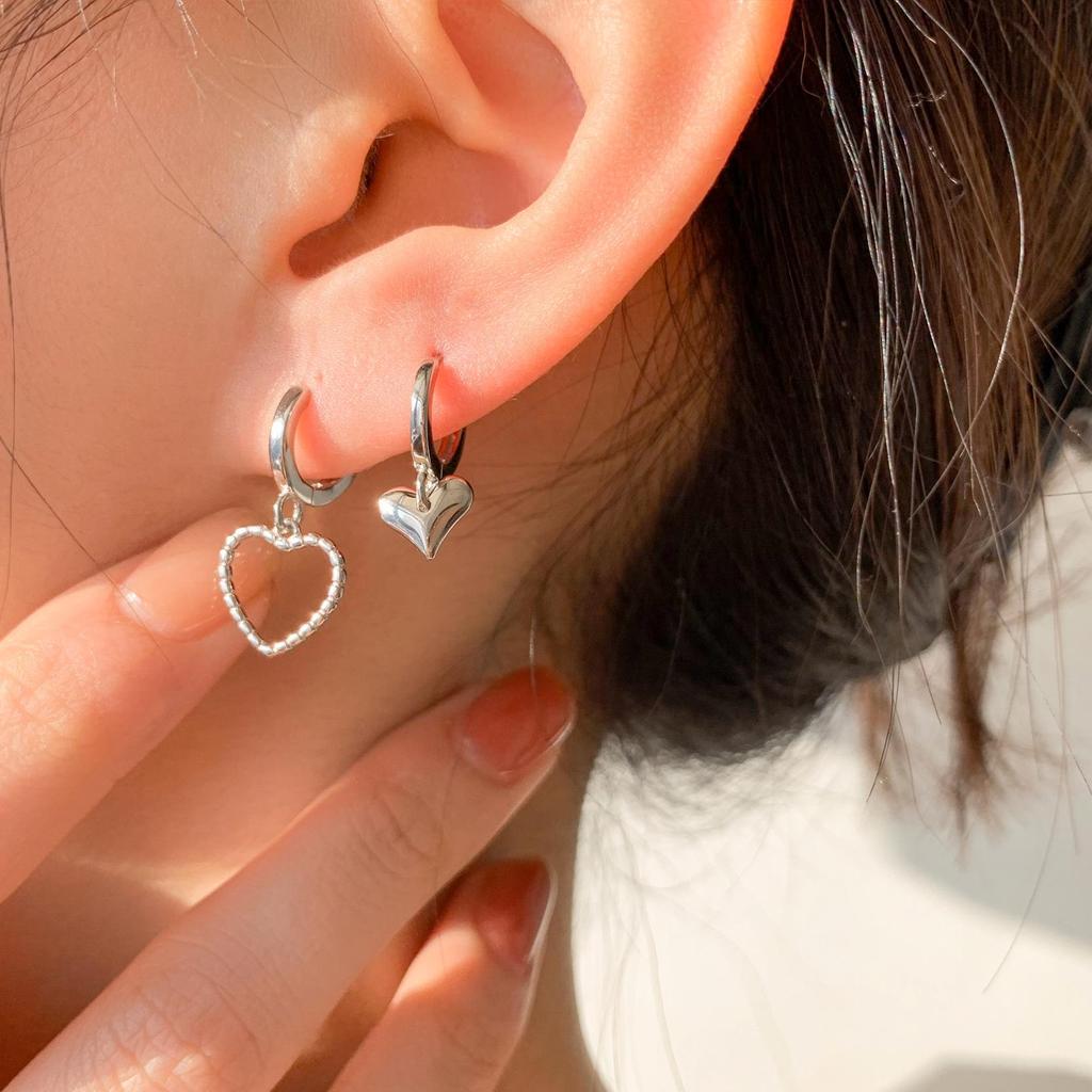 Asymmetrical Heart-Shaped Needle Earrings for Women: Retro Sweet Hollow Studs & Ear Cuffs