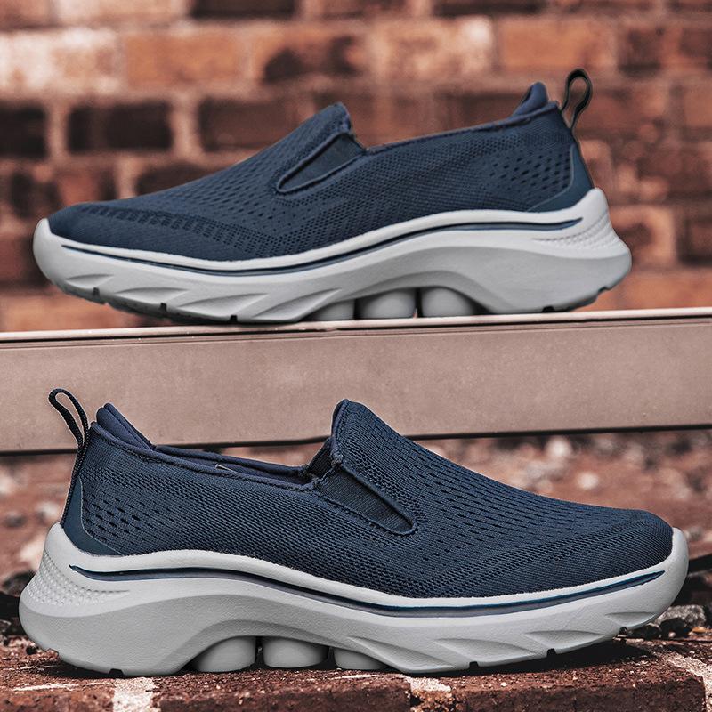 

New casual shoes men and women couples cloth shoes breathable non-slip flying woven shoes outdoor casual shoes 48 темно-синий