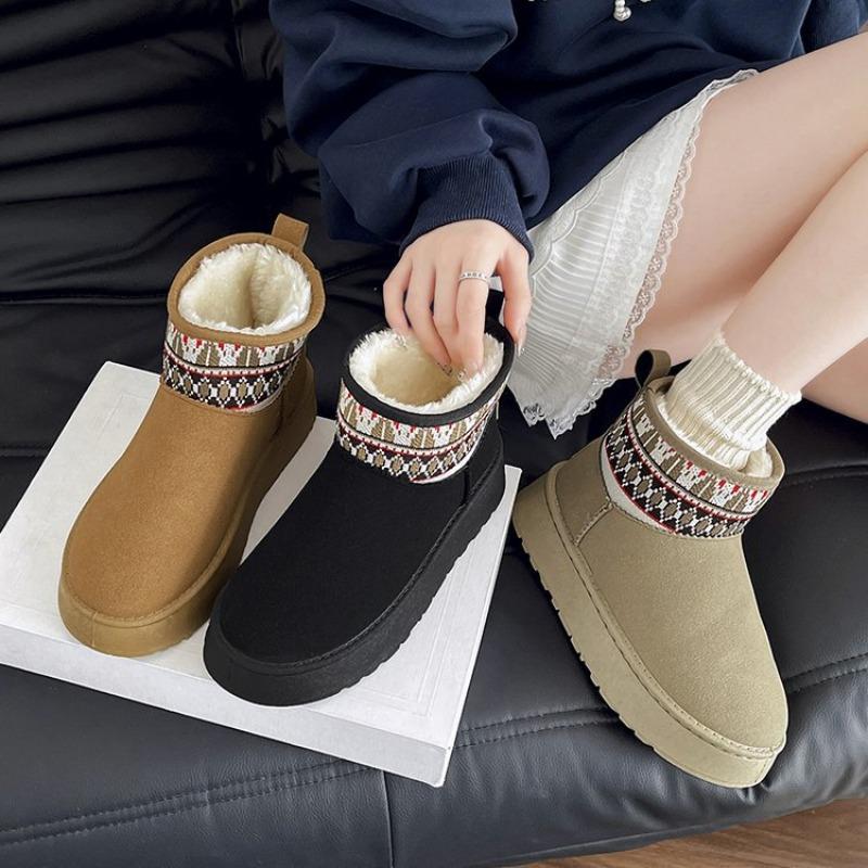 Large Size Tall Snow Boots for Women, New Velvet and Thickened Retro Cotton Shoes for Women In Autumn and Winter