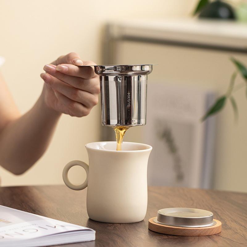 New Ceramic Cream Yellow Tea Cup with Lid Office Personal Use Mug Infuser Strainer Souvenir Gift for Coworkers Friends Family