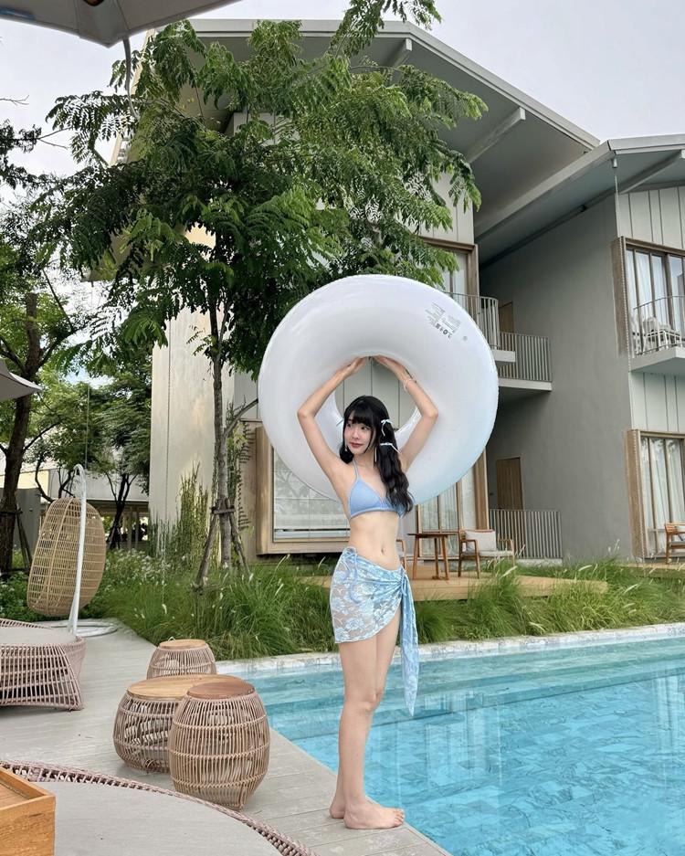 Korea 2025 Hot Spring Three-Piece Bikini Set - Sexy, Small Chest Gathering Swimsuit with Pure Desire Design