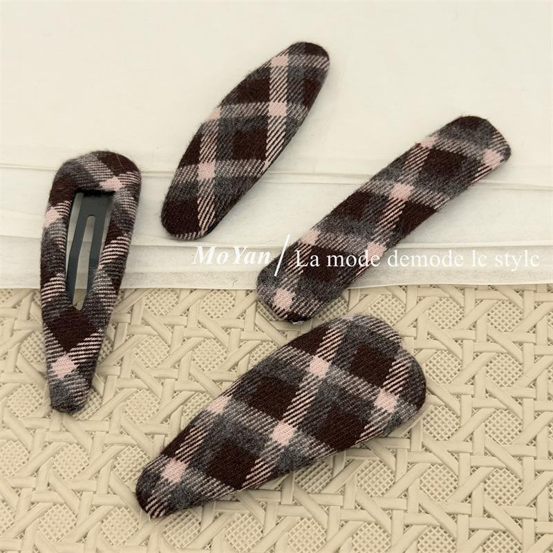 Retro and Simple Fabric Hair Clips for Elegant Side-parted Hair, Side-byside Hair Clips, Versatile Hair Accessories
