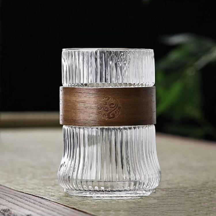 400ML Japanese Style Glass Water Cup with Walnut Cup Sleeve Coffee Milk Tea Cup Simple Striped Beer Mug Drinkware Coffeeware