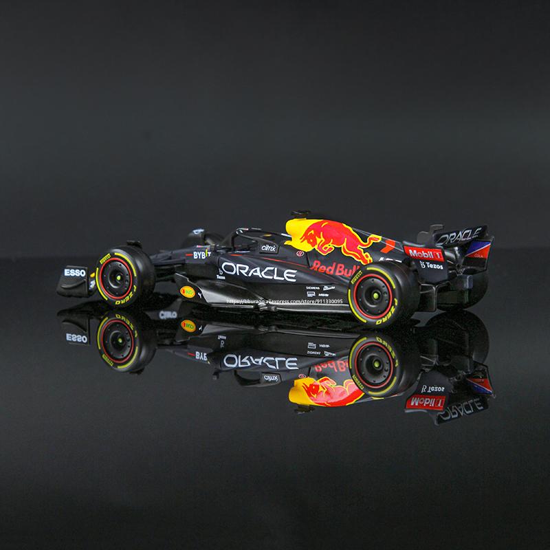 Bburago 1:43 2022 F1 Red Bull Racing RB18 1# Verstappen 11# Speciální lak Perez ze slitiny Formule 1 Super hračka Model
