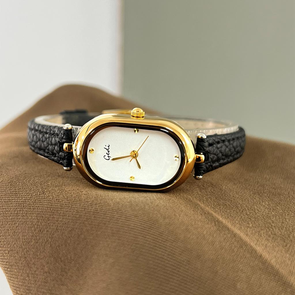 French Retro Oval Watch Female, Wind Exquisite And Simple Temperament Belt Quartz Watch