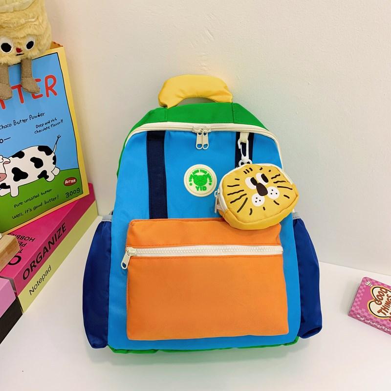 Schoolbag Pupils' Cute Shoulder Bags for Boys and Girls' Backpacks Are Leisure and Light for Traveling and Studying.