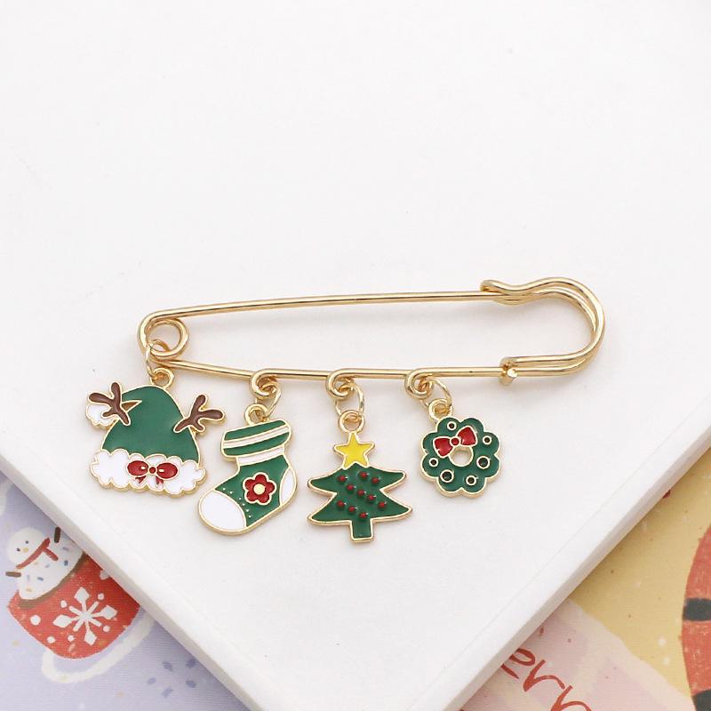2022 Christmas Tree Brooch - Festive Cartoon Badge & Trendy Jewelry Accessory
