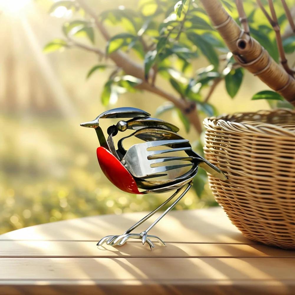 Red Chest Robin Figurine Unique Scrap Cutlery Metal Mini Collectible Ornament For Bookshelf Study Desktop Window Sill Home Decor