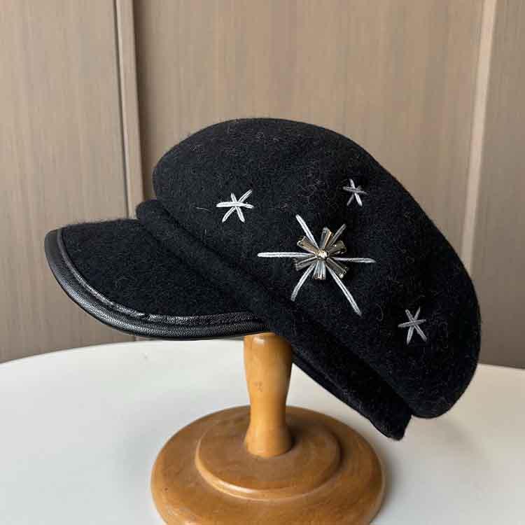 European and American Temperament Woolen Top Hat Hand-stitched Flower Star Anise Newsboy Hat Women's Autumn and Winter Knitted Bud Hat Tide