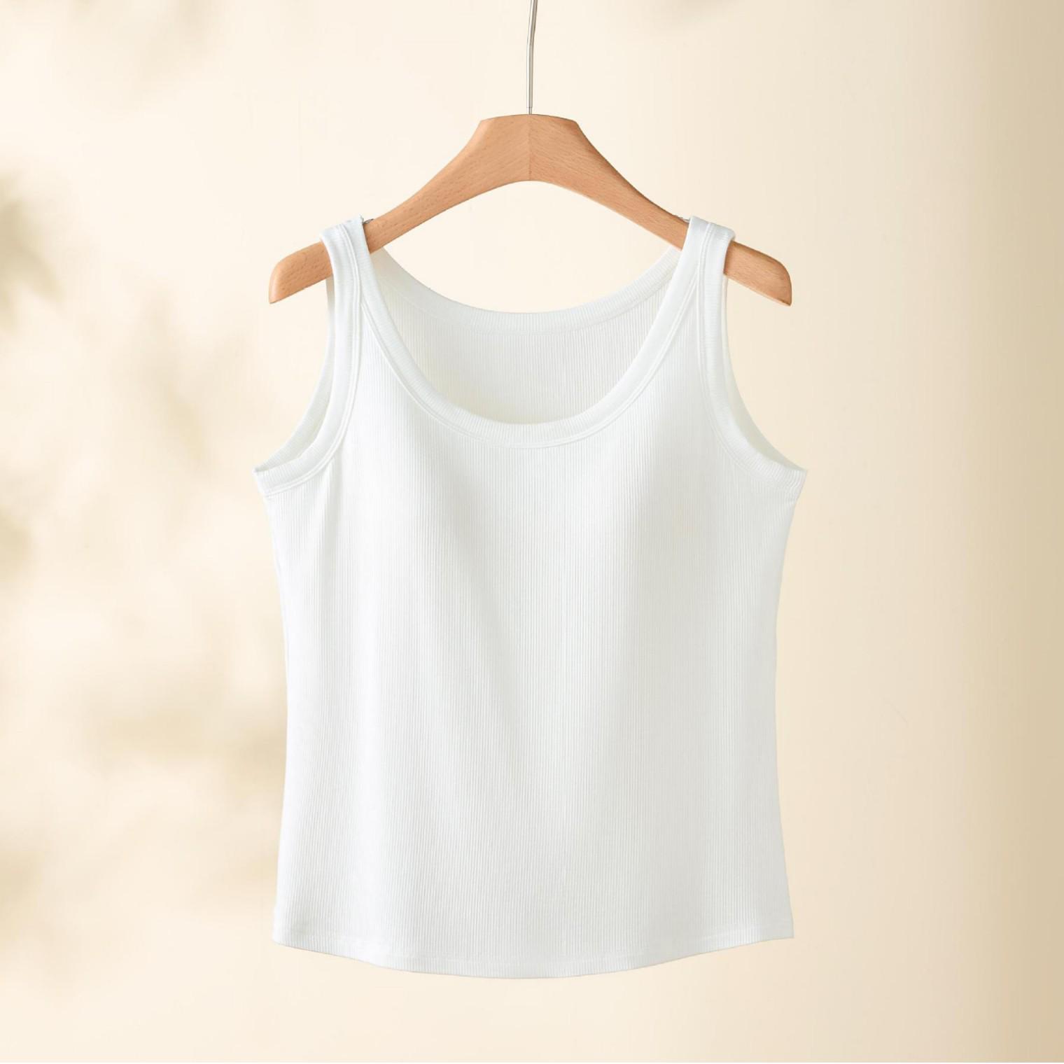 

Женский топ-майка на тонких бретелях большого размера с чашечками - Летний вязаный топ One Size