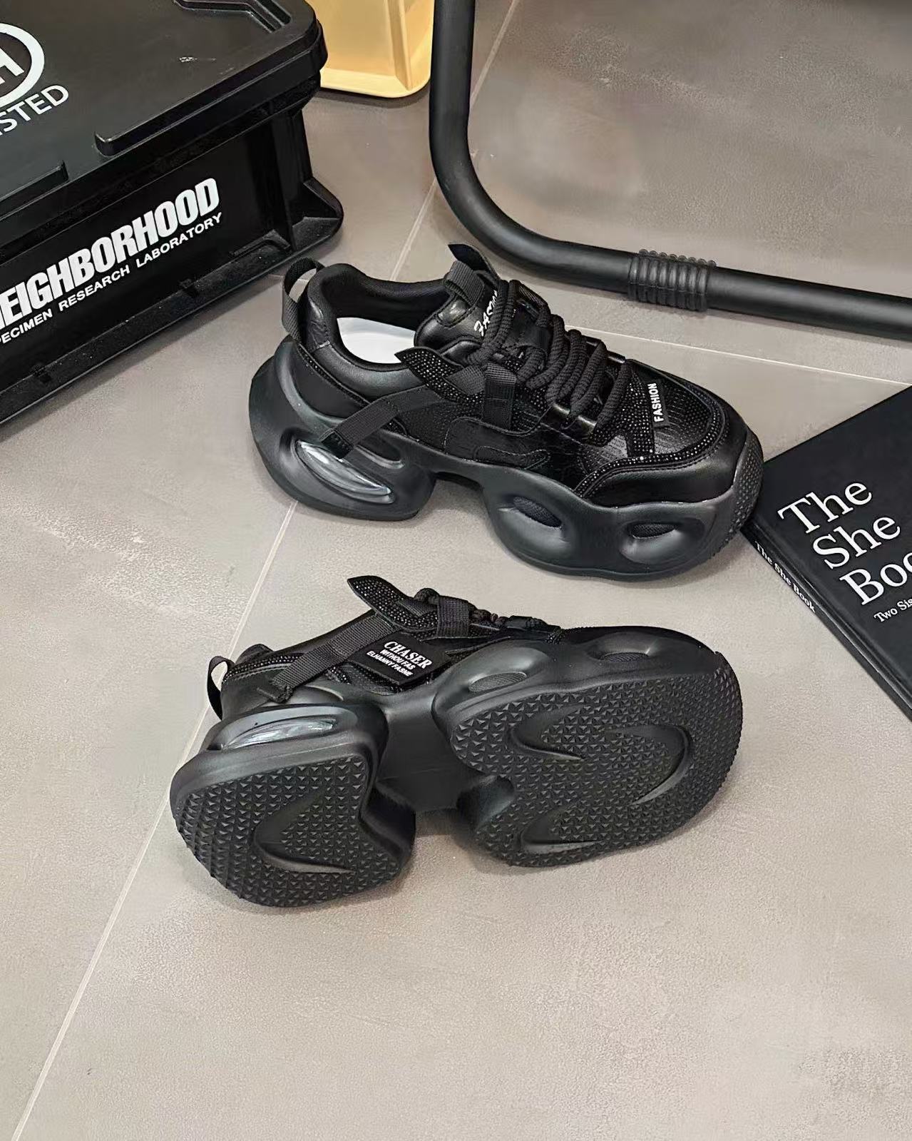 

Thick-soled heightening retro dad shoes women s spring and autumn muffin shoes 2025 new women s shoes waterproof gray sneakers rhinestones 35