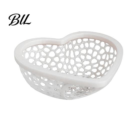 Ornamental Shrimp Habitat Floating Betta Hammock Heart Shape Aquarium Hideout Feeding Ring Hideaway Cave Bed Resting Spot for Nano Tanks Corydoras