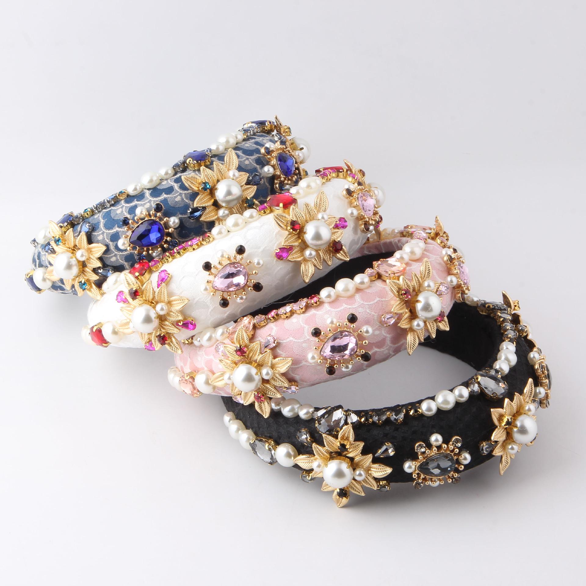 

Baroque Pearl Rhinestone Flower Headband: Elegant Party Hair Accessory
