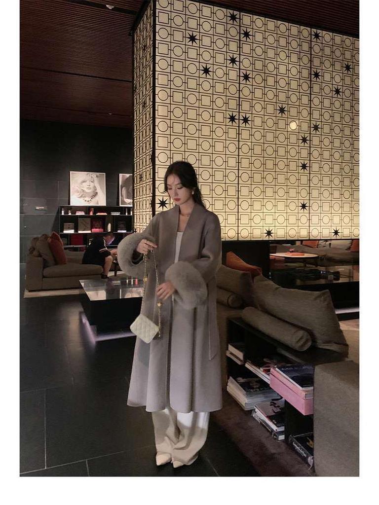 Women's Mid-Length Double-Faced Cashmere Coat with Fox Fur Cuffs for 2025 Autumn/Winter