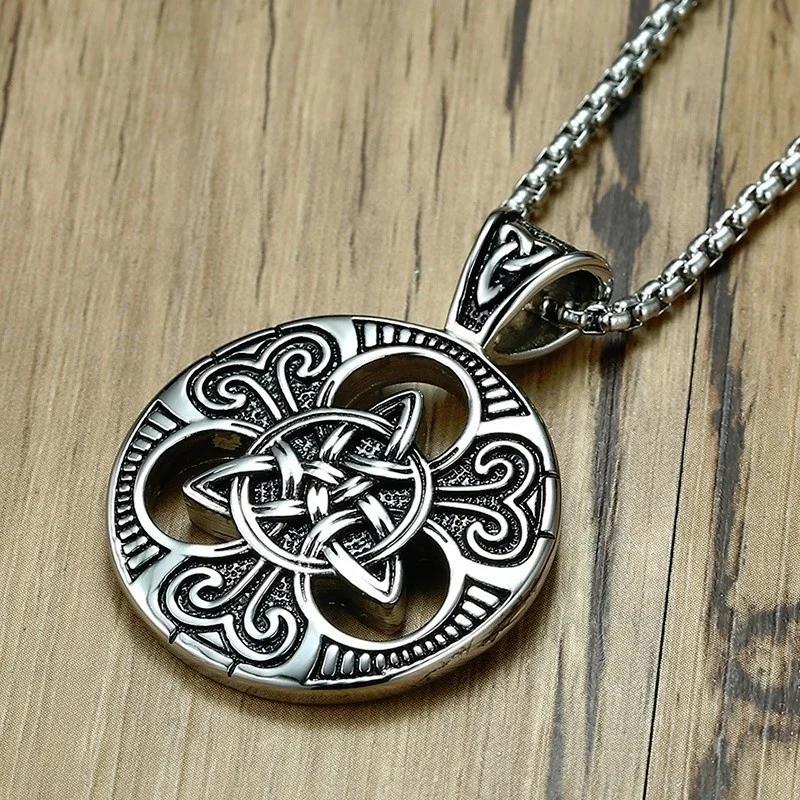 Collana con Ciondolo a Croce con Intreccio Celtico Nordico Vintage per Uomo Catena in Acciaio Inossidabile Gioiello Collana Amuleto