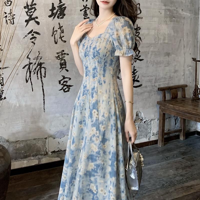 [Spot] Summer new French retro oil painting style floral dress design temperament waist dress
