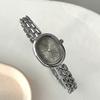Minimalist Ladies Watch With Quartz Movement For Casual And Elegant Wear