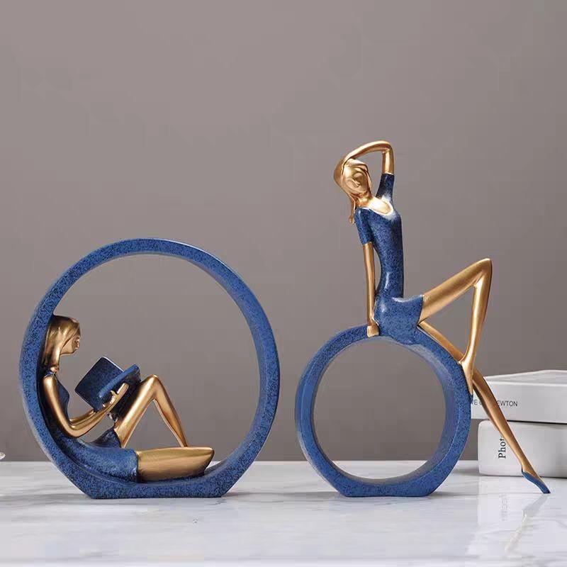 Girl's Black Statue Suitable for Home Office, Living Room, Dining Table Decoration, Reading, Bedroom, Coffee Rack, Desktop Decoration