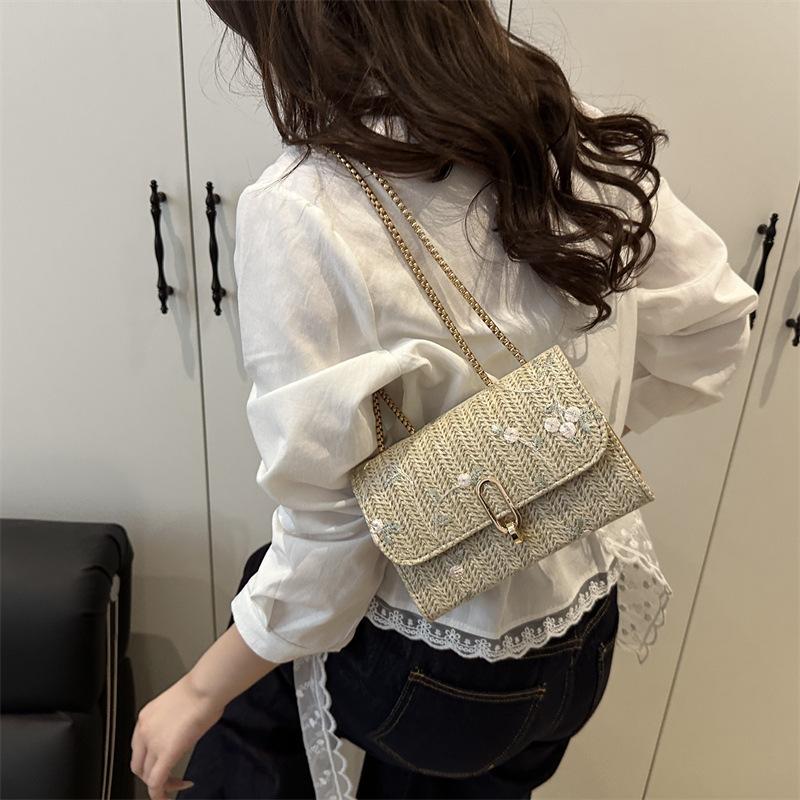 This year's popular small bag women's 2025 summer new trendy fashion shoulder messenger bag Internet celebrity lace straw small square bag